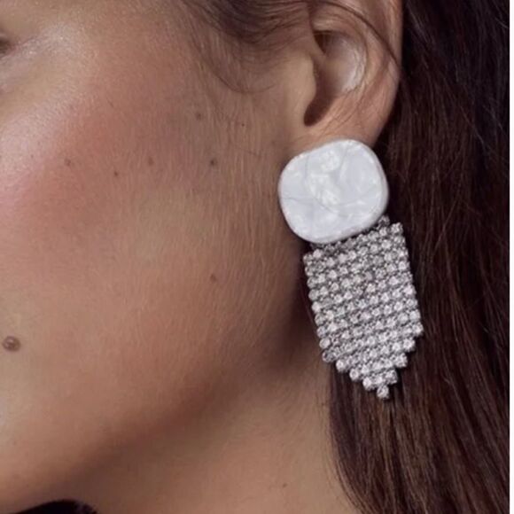 For Love and Lemons Earrings Auburn Crystal in White NEW - Picture 2 of 7